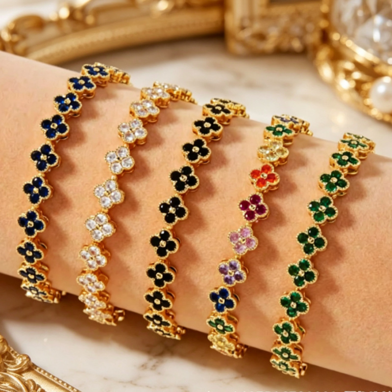Cross-Border Hot-Selling Full Diamond Four-Leaf Clover Bracelet, New European and American Fashion Bracelet Design, Luxurious Colorful Versatile Jewelry for Women Cross-Border Hot-Selling Full Diamond Four-Leaf Clover Bracelet, New European and American Fashion Bracelet Design, Luxurious Colorful Versatile Jewelry for Women