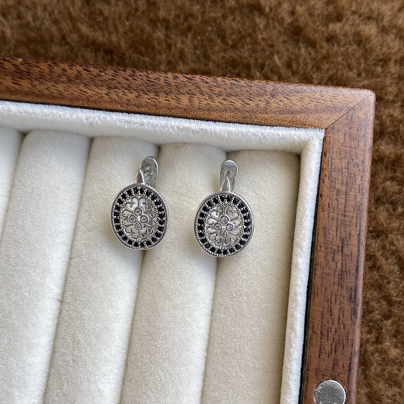 Eco-Friendly, Elegant, Retro, Classic European Palace Style Hollow Flower Zircon Inlaid Fashion Niche Design Earrings