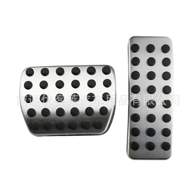 Suitable for Infiniti Qx30 Stainless Steel Accelerator Pedal Automatic Brake Accelerator Pedal Interior Modification (Dekorativ pedal başlıqları) - qx30-automatic