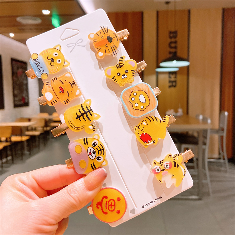 01 # traje de tigre de dibujos animados