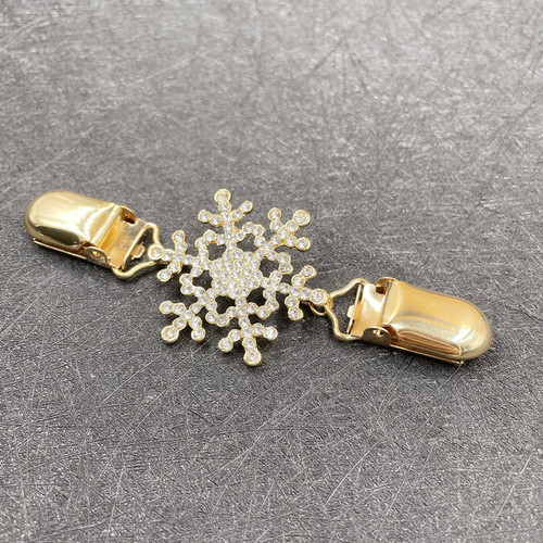 Cross-border Christmas brooch ornaments Santa Claus snowflake cardigan clip anti-exposure sweater clip factory direct supply