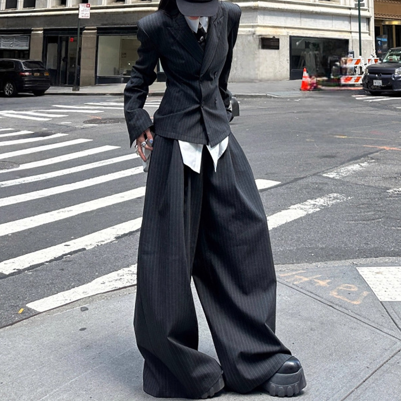 GraceChic 2025 Autumn Black Peak Lapel Shoulder Blazer Slim Fit Elegant Petite Suit Long Pants Set Women_voghion.com