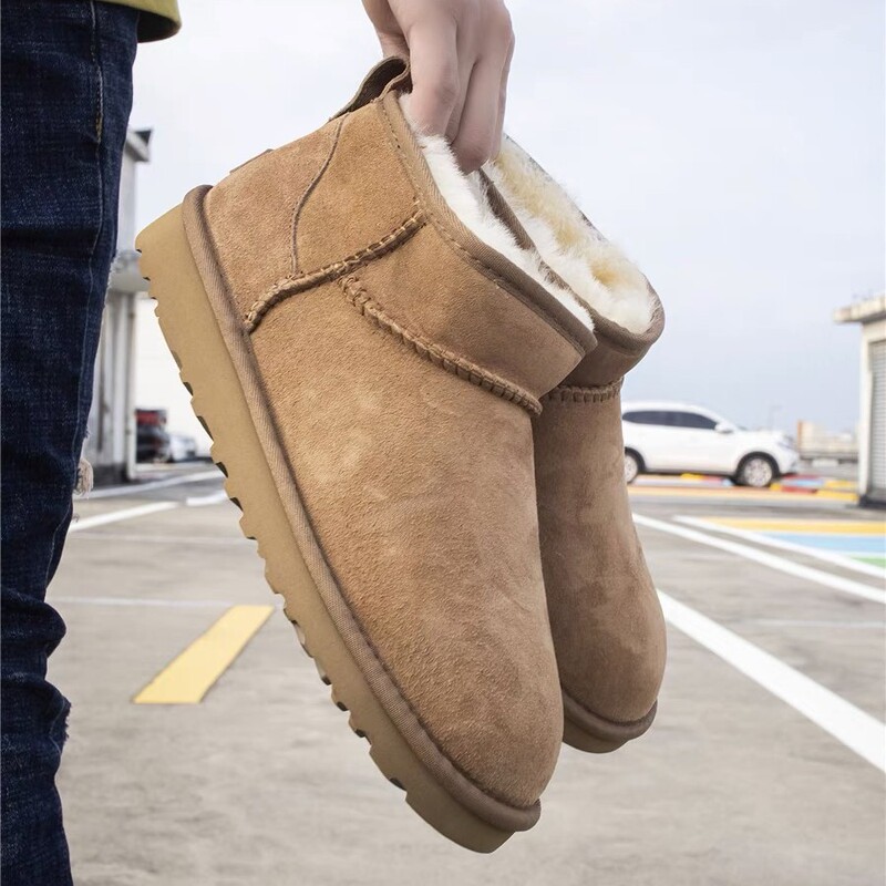 Sheepskin One-Piece Snow Boots for Women, Mid-Calf Winter Warm Thickened Wool Women's Boots, Northeast Anti-Slip Cotton Shoes for Women Sheepskin One-Piece Snow Boots for Women, Mid-Calf Winter Warm Thickened Wool Women's Boots, Northeast Anti-Slip Cotton Shoes for Women