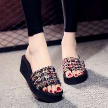 ��ĭ��ЬŮ�ĸ߸�����Ь����һ���ϕr���⴩�n��ƴɫɳ��Ь