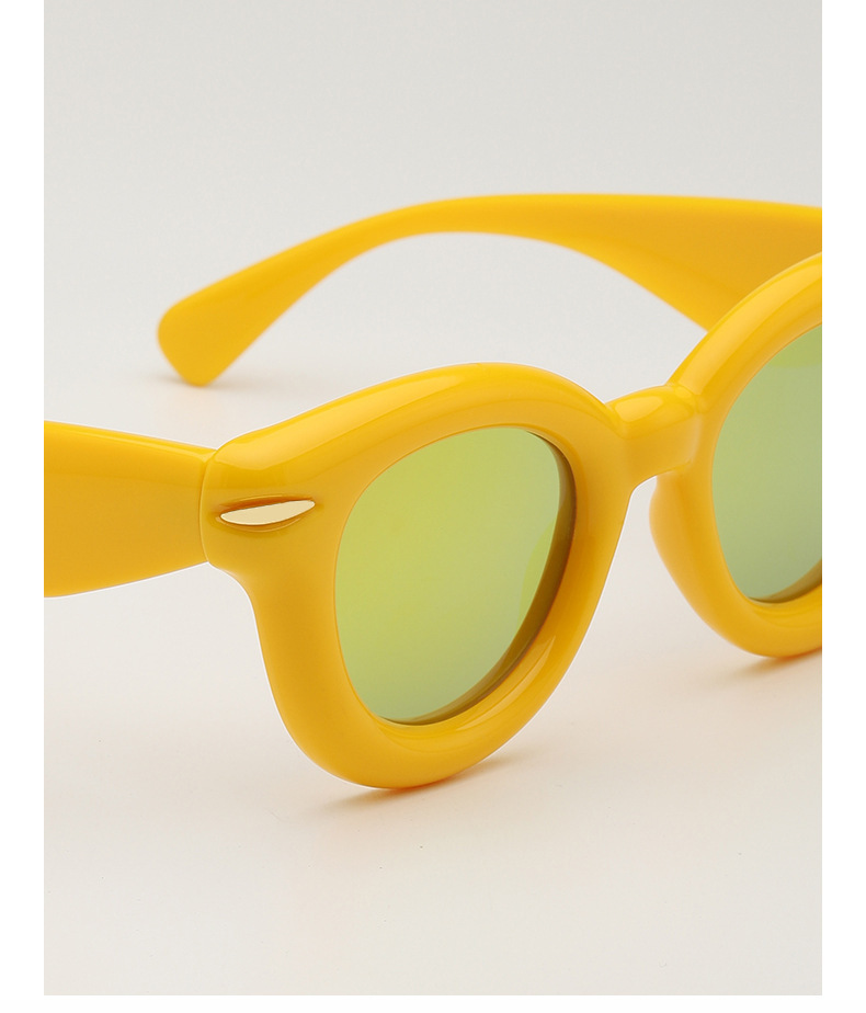 60g Weight Full Frame Glasses Structure Sunglasses Classification PC, UV400 Protection Lens Material Square Glasses Style Outdoor, Travel Occasion Solid Color Pattern All Seasons Season Unisex Gender Streetwear Style Streetwear Solid Color PC UV400 Protection Square Full Frame Women's Sunglasses 28