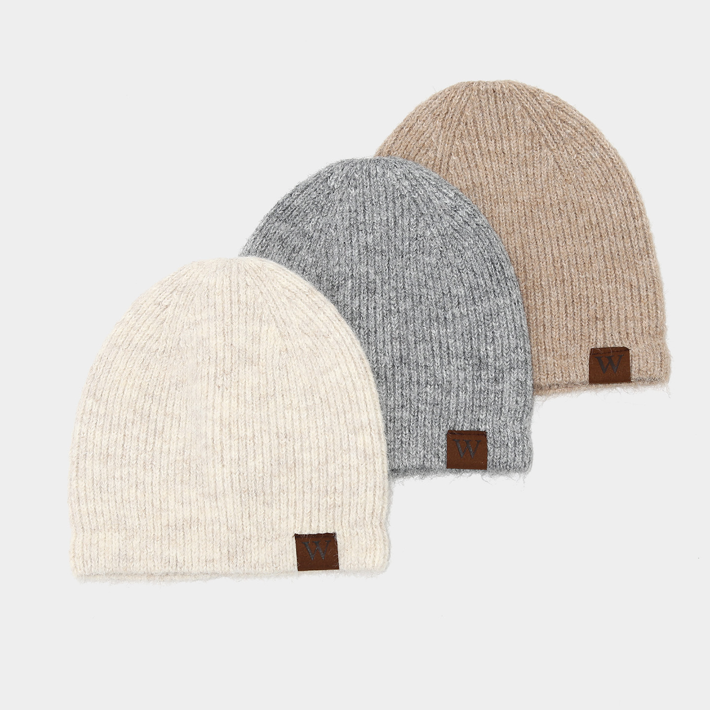 Otoño y invierno nuevo sombrero de punto transfronterizo de tendencia europea y americana rayas delgadas calles de moda retro sombrero de lana damas