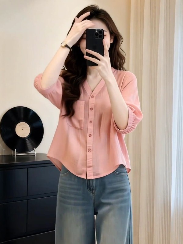 Áo sơ mi nữ cổ V tay lỡ phong cách Pháp, kiểu dáng thanh lịch tôn dáng — màu xanh nhạt
