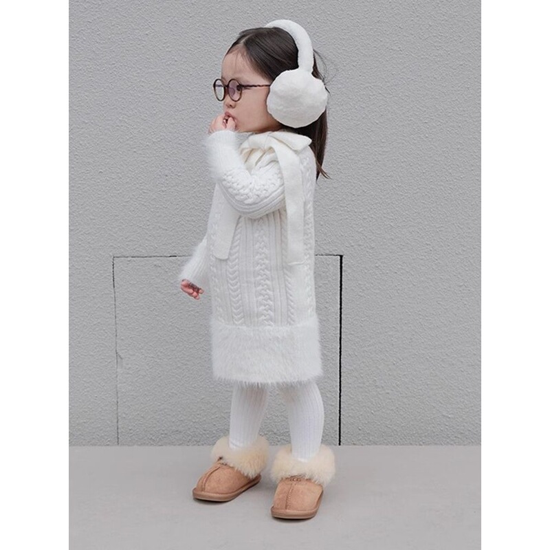 Korean-style children's clothing, girls' dress, autumn/winter collection, fashionable white knitted dress with patchwork design, princess dress Korean-style children's clothing, girls' dress, autumn/winter collection, fashionable white knitted dress with patchwork design, princess dress
