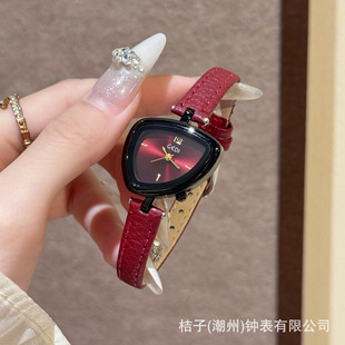 ���С���OӋ�в�Ҏ�t������Ů�����s���ֵ�t�ڕr��ʯӢ�ֱ�