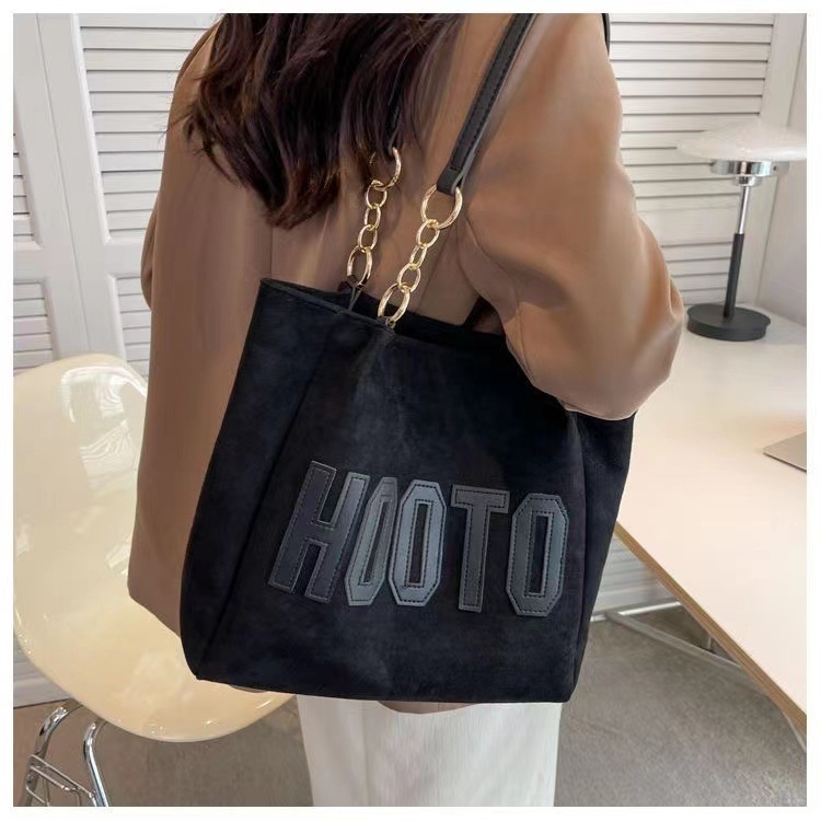 Best-selling women's bags, large-capacity bags, 2023 new Korean style popular letter college student class shoulder bags, tote bags undefined