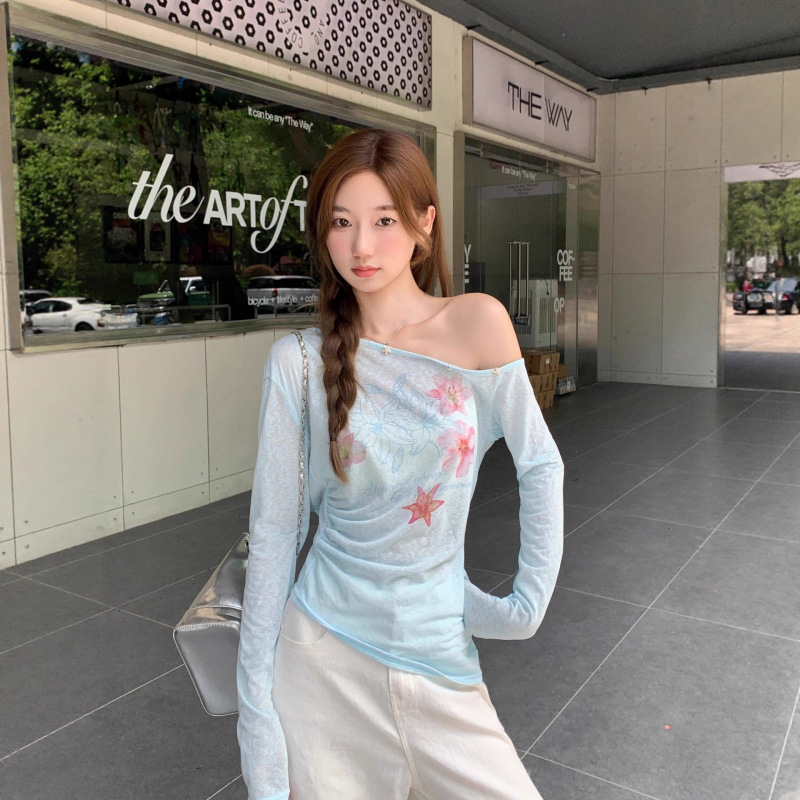 Clearance Sale ~ Sweet Printed Off-Shoulder Semi-Sheer Long-Sleeve T-Shirt for Women with Sun Protection and Off-Shoulder Design Clearance Sale ~ Sweet Printed Off-Shoulder Semi-Sheer Long-Sleeve T-Shirt for Women with Sun Protection and Off-Shoulder Design