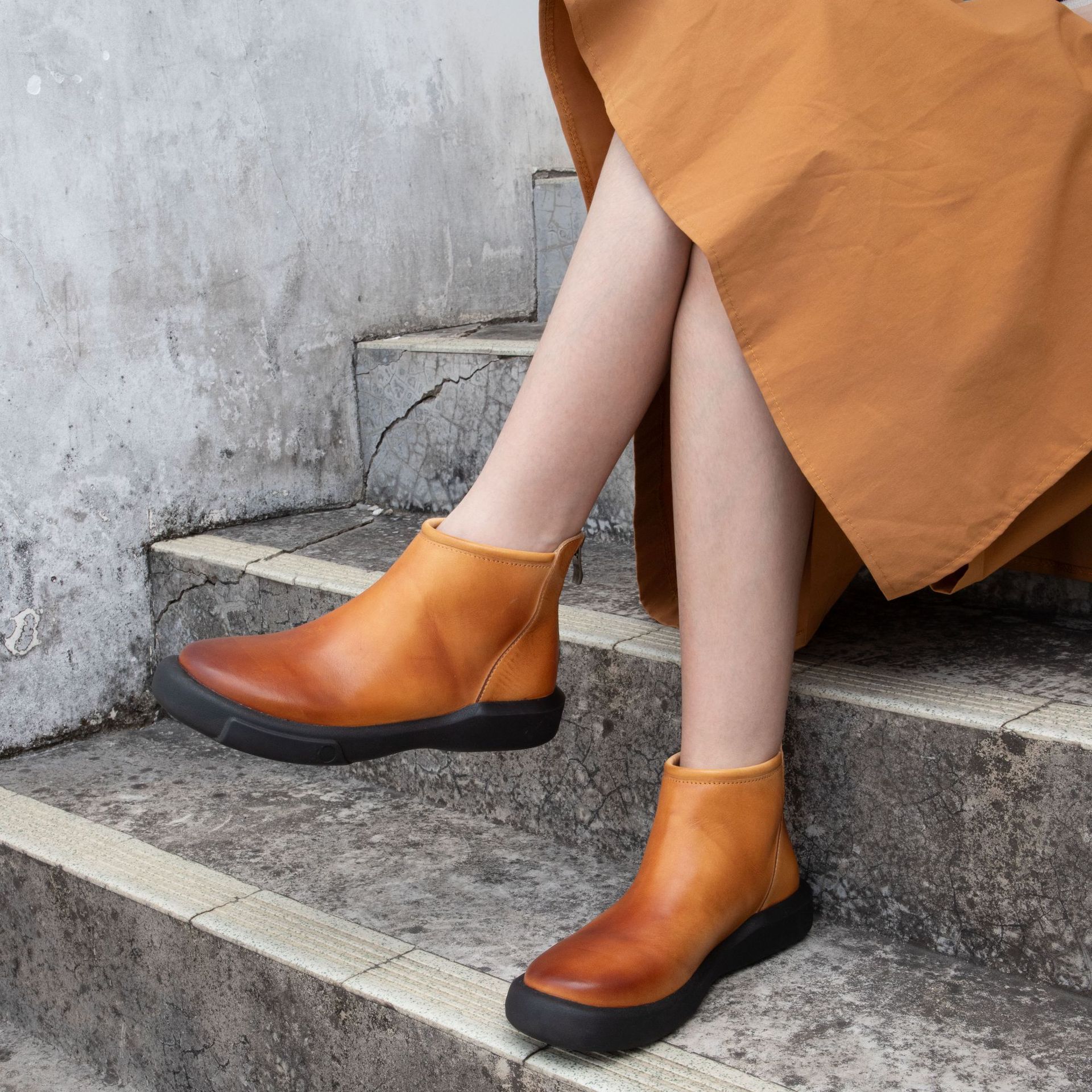 Retro fashionable universal demi-season leather breathable low boots