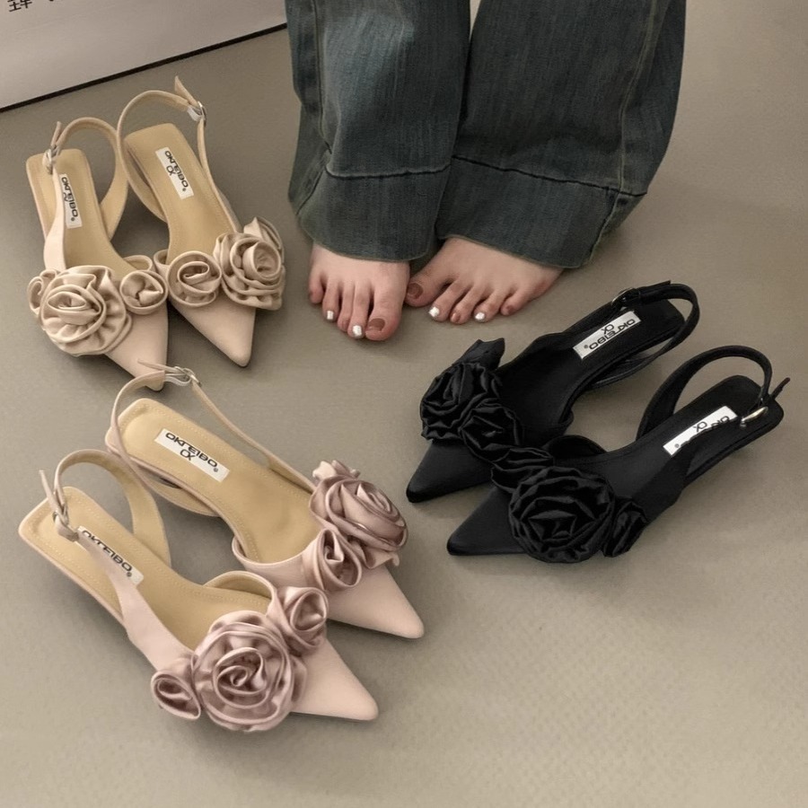 Punta estrecha francés flor negro cerrado dedo del pie Sandalias Zapatos de hadas 2024 nueva primavera y verano de la tarde de las señoras zapatos de una sola capa