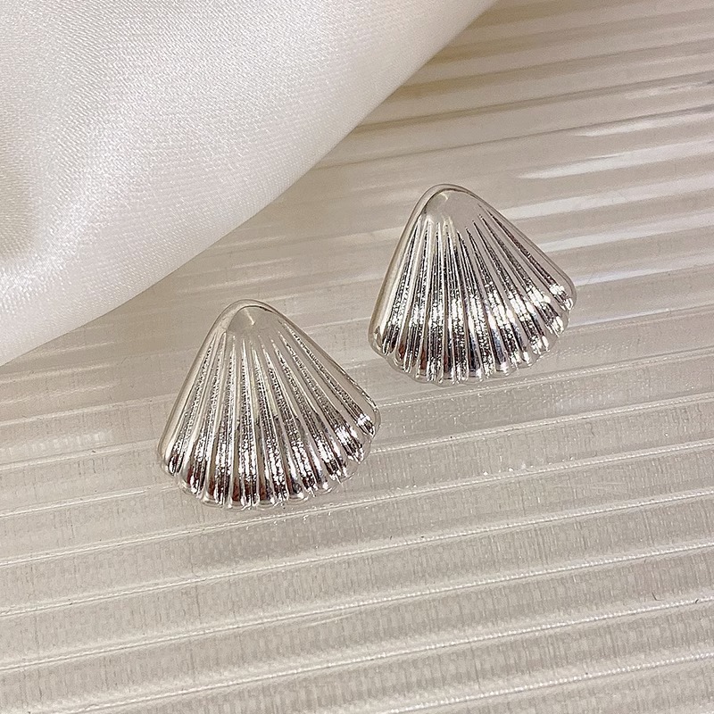 1 Pair Classic Style Solid Color Plating Titanium Steel Earrings display picture 3