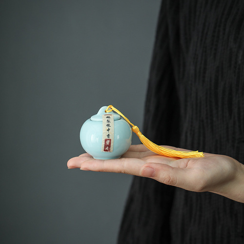 Fragrant pill balls, ancient aromatherapy pills, handmade honey pills, goose pear tent incense, fireless aromatherapy Xunling Shili honey pills wholesale