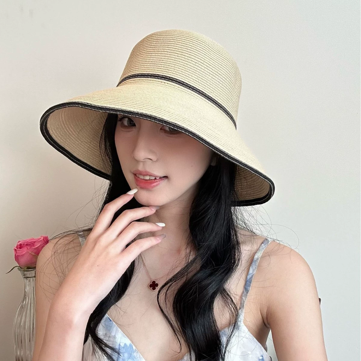 2025 new Hepburn style sun protection and sun protection straw hat for women in summer big brim fisherman hat UV protection beach hat