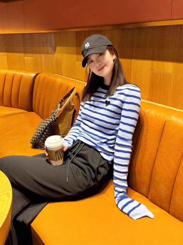 小香风韩系蓝色条纹针织衫毛衣女早秋季设计感短款内搭打底衫上衣|undefined