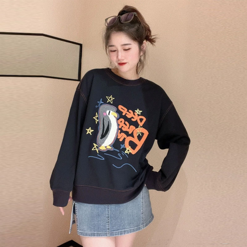 Same Style as in the Mall 2026 Spring and Autumn Women's Loose-Fitting Versatile Penguin Embroidered Round-Neck Pullover Black Sweatshirt 1300804