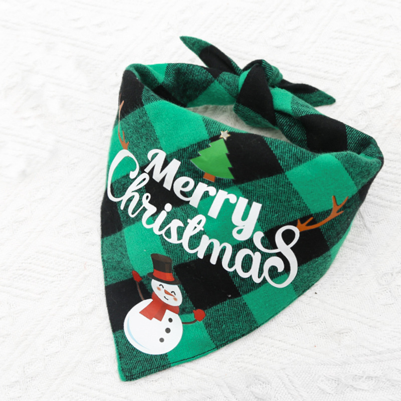 Navidad transfronteriza mascota saliva toallas triangulares para perros y gatos de Navidad especial bufandas triangulares a rayas al por mayor