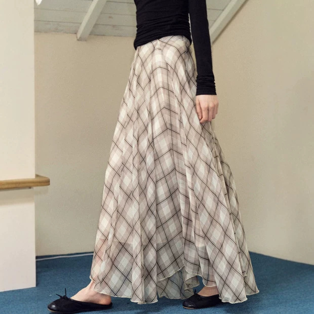 Brown Plaid Skirt with a Gentle Style and Drapey Feel, Slimming Plaid Skirt for Women, Versatile Long Skirt for Spring/Summer 2026