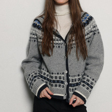 女装十三行  费尔岛的圣诞 羊毛撞色提花连帽毛衣开衫女2025秋冬