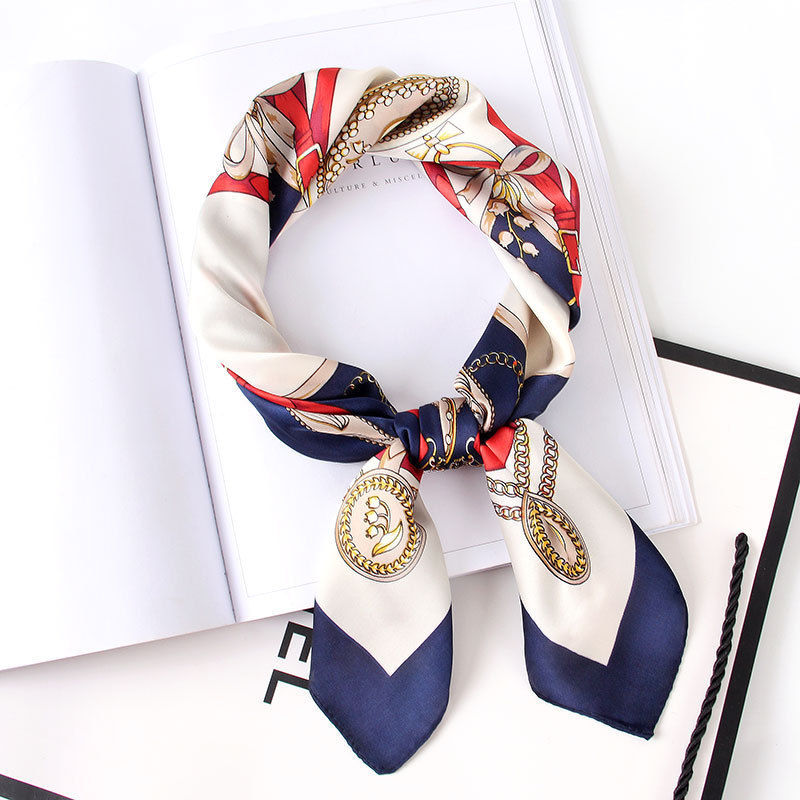 Versión coreana de todo fósforo primavera 2025 nueva moda 70 bufanda pequeña bufanda cuadrada mujer a juego camisa pequeña bufanda bufanda al por mayor