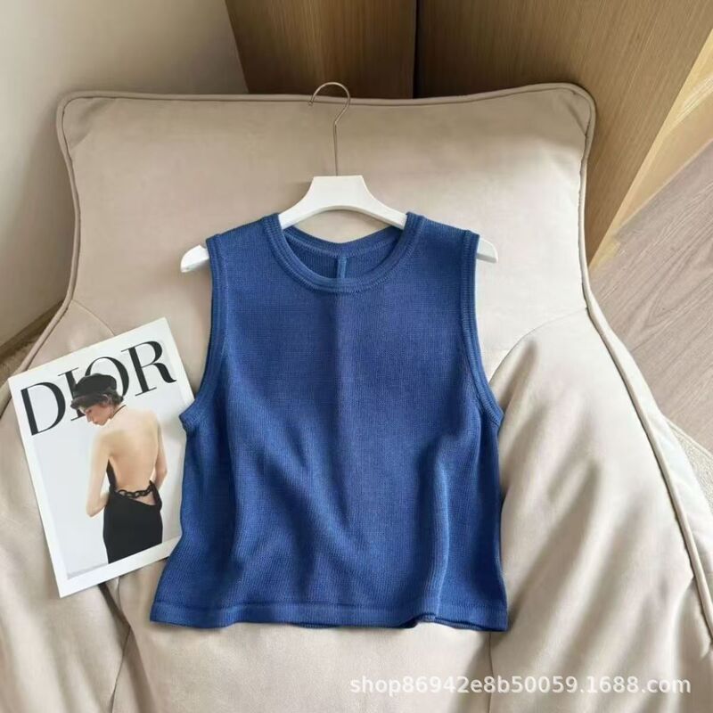 2026 Summer New Style Round Neck Back Slit Sleeveless Vest Knit Top for Women, Minimalist Style, Loose and Versatile Top 2026 Summer New Style Round Neck Back Slit Sleeveless Vest Knit Top for Women, Minimalist Style, Loose and Versatile Top