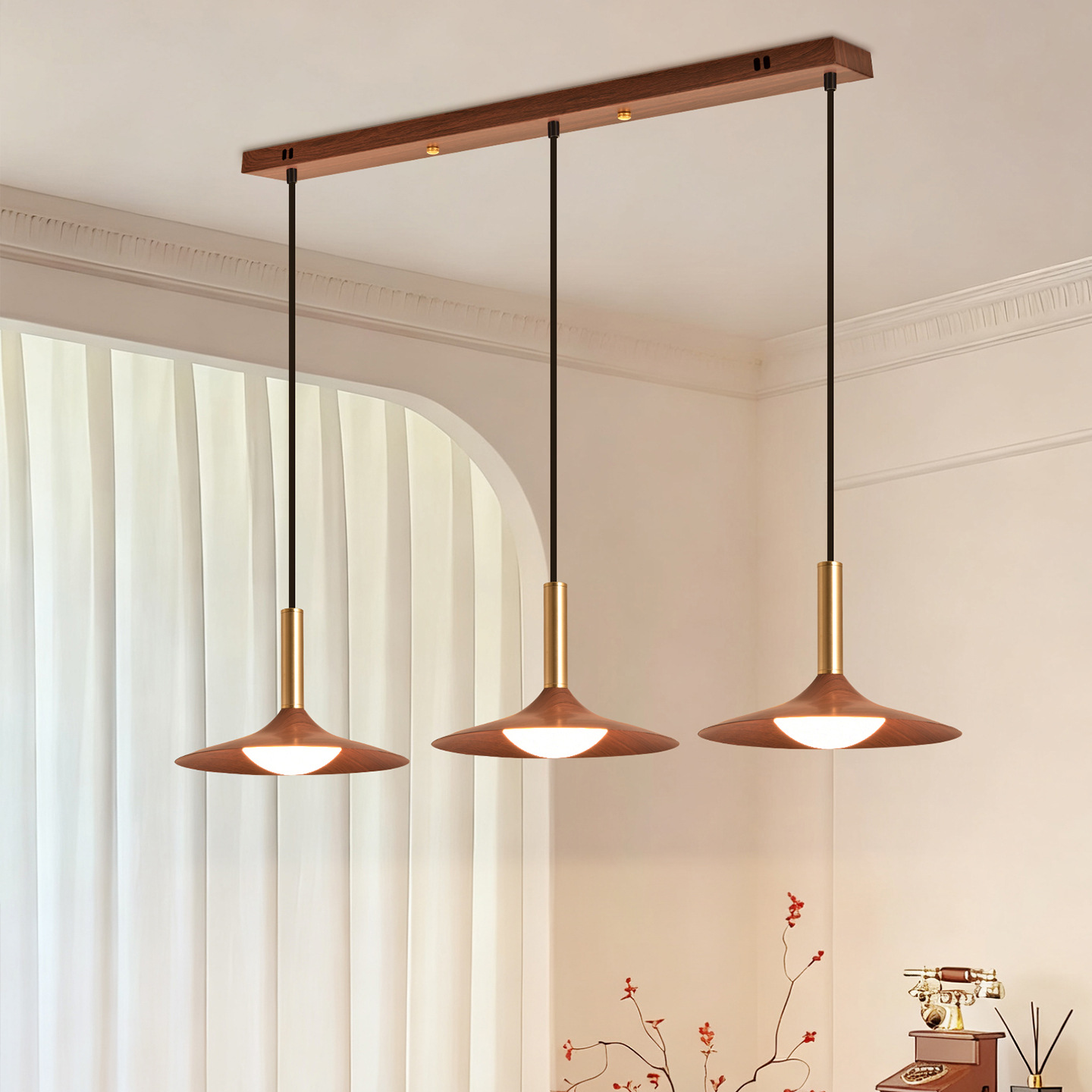 Lámpara de la mesa de comedor de tres cabezas de color melocotón de estilo antiguo estilo japonés retro platillos voladores lámpara de mesa L271