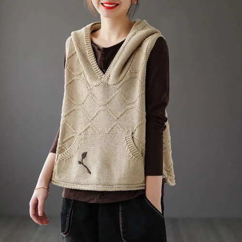 Knitted Cardigan with a Refined Touch - Spring and Autumn New Arrival, Literary and Retro Hooded Zip-Up Cardigan for Women