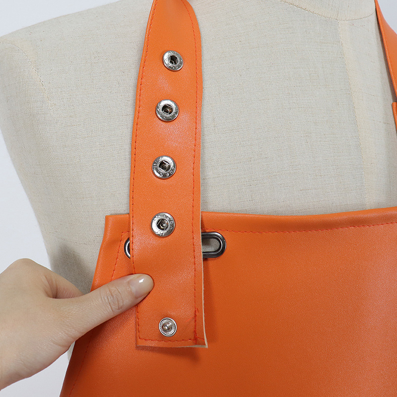 Amazon PU Delantal de cuero logotipo personalizado para catering, impermeable y a prueba de aceite, ropa de trabajo de cintura de cuero acuático de cocina