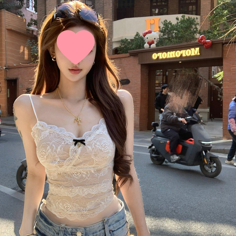 With Chest Pads, Pure Desire Hot Girl Low-Cut U-Neck Camisole, Women's Base Shirt with Lace Bow and Beautiful Back Design