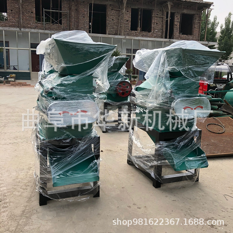 鸡西市玉米破瓣机 四六分瓣对辊挤压破碎机 小型花生碎挤扁机