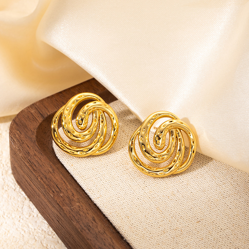 12g Weight 0.03µm Gold Plating Thickness Electroplated Gold Plating Process 201 Stainless Steel Ear Needle Material Golden Plated Plating Material Stone-Free Inlay Material Ear Studs Classification 1 Pair Quantity Daily Occasion 201 Stainless Steel Material Heart Shape, Flower, Spiral Pattern Women's Gender Elegant Style Plating Craft Heart Shape Flower Spiral Titanium Steel Elegant Waterproof Non Tarnish Surgical Steel Ear Studs 18