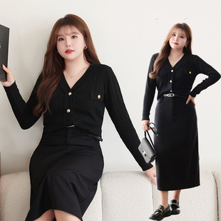 Gold buckle V-neck right-angle shoulder commuter knitted top Runqi N8487 plus size Autumn New knitted cardigan coat