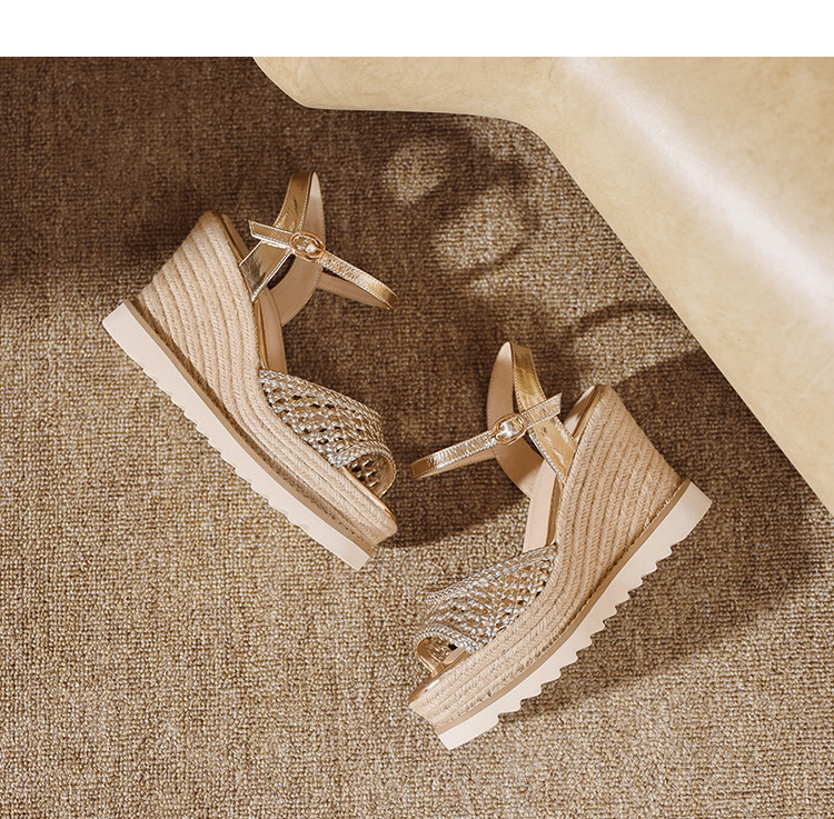 Sandal cao gót nữ mũi vuông hở ngón, đế xuồng đan rơm, gót 9 cm — màu vàng, bạc chi tiết 15