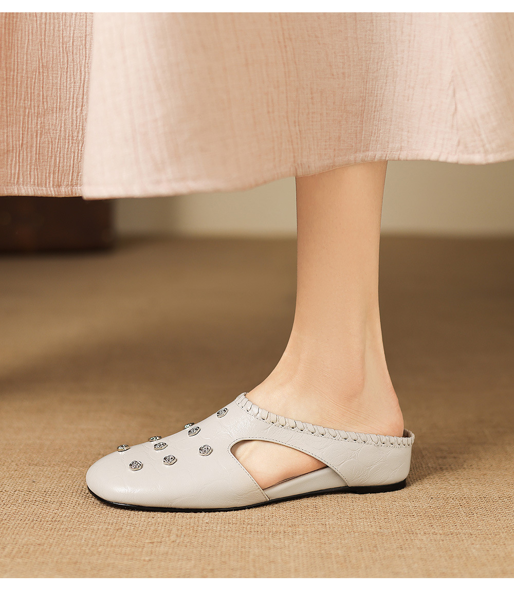 Sandal nữ hở mũi gót thấp da cừu vân đá, hoa đính mũi — đen chi tiết 9