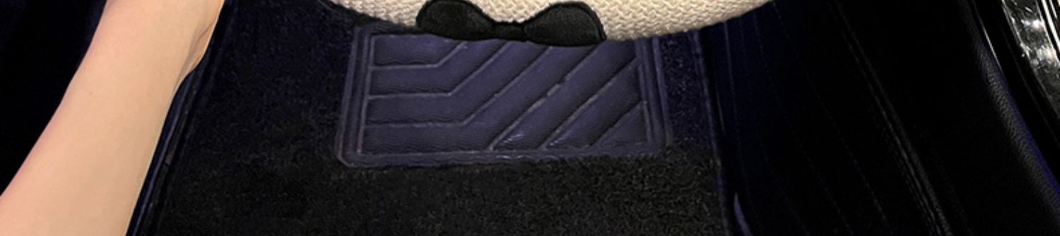 Car Steering Wheel Cover for All Seasons 2025 New Women's High-End Cute Handlebar Cover Protective Cover Decoration