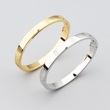 ���n�L���s���aϵ�й��������CС������Ů���|���J���֭h���l