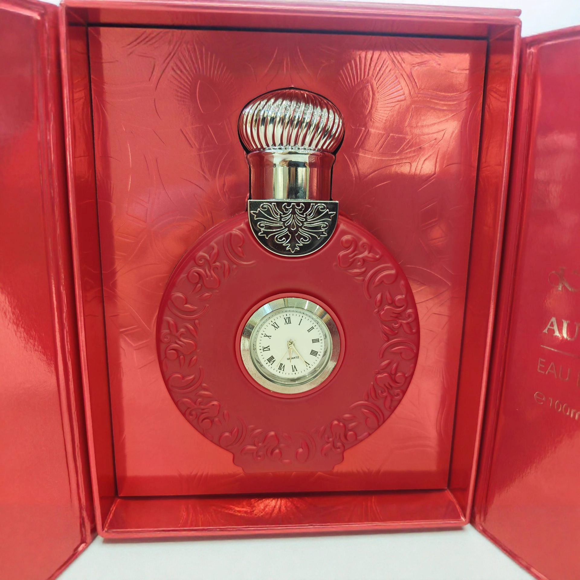 Perfumes transfronterizos comercio exterior explosivo Oriente Medio Dubai Emiratos Árabes Unidos perfumes duraderos perfumes al por mayor