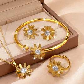 戒指;手镯;项链