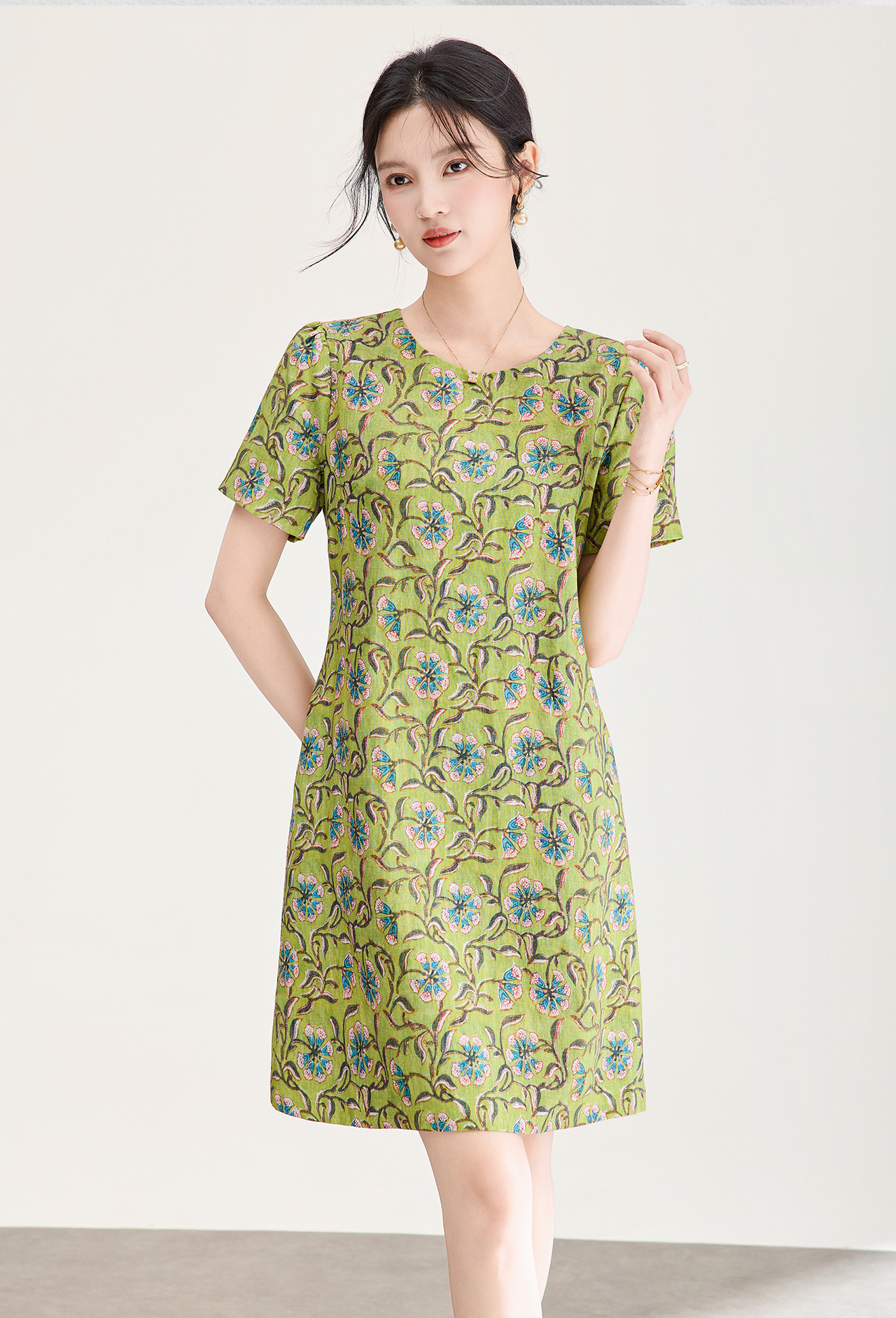 Đầm maxi nữ thắt eo tay ngắn họa tiết vintage chất lụa tơ tằm phối sợi gai — xanh lá cây chi tiết 2