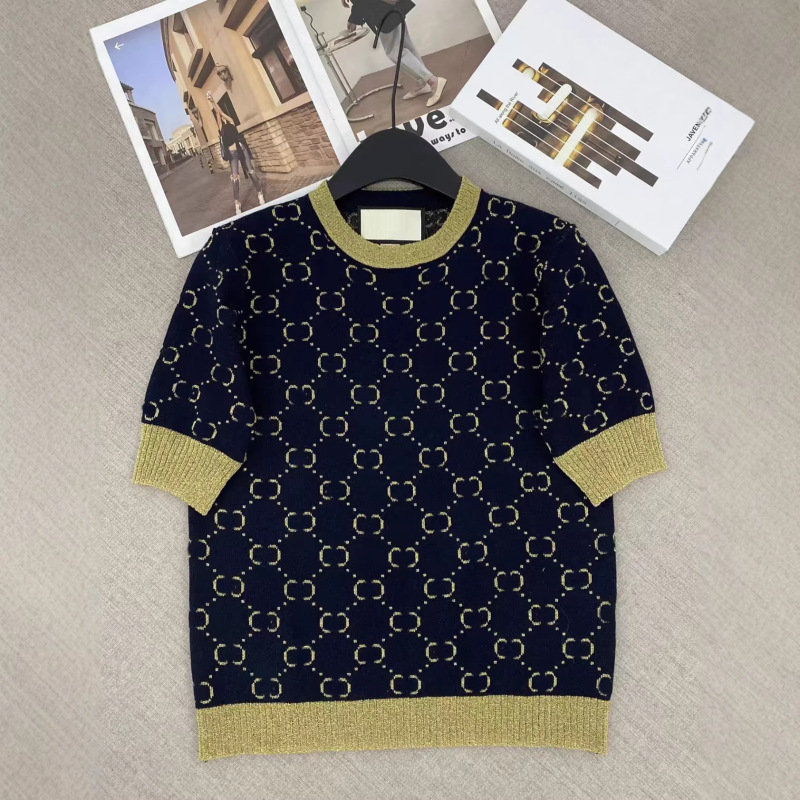 Knitted Round-Neck Sweater with Gold Thread Letter Jacquard, Classic Short-Sleeve Top, French Style, Celebrity-Inspired, Chanel-Inspired Sweater Knitted Round-Neck Sweater with Gold Thread Letter Jacquard, Classic Short-Sleeve Top, French Style, Celebrity-Inspired, Chanel-Inspired Sweater