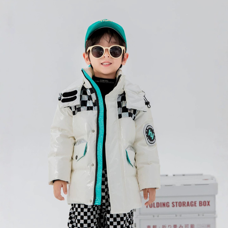 Boys' Winter down Jacket with Trendy Design, Children's Warm down Coat, Short Style for Toddlers and Kids, Water-Resistant, Windproof, and Stain-Resistant