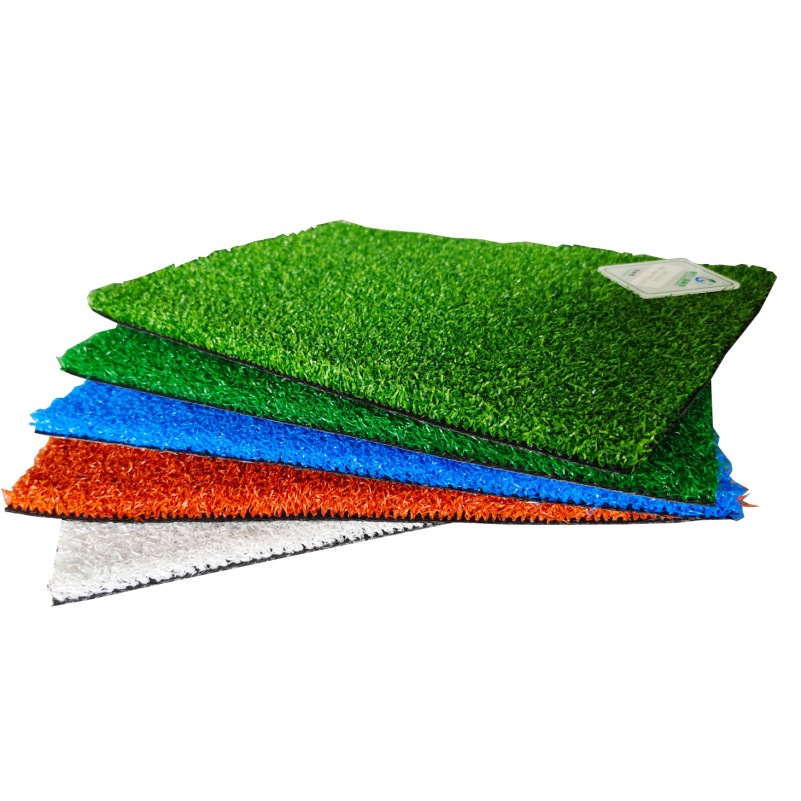 Procesamiento personalizado de golf césped artificial campo de gol de plástico imitación césped verde césped curvilineo alfombra de césped