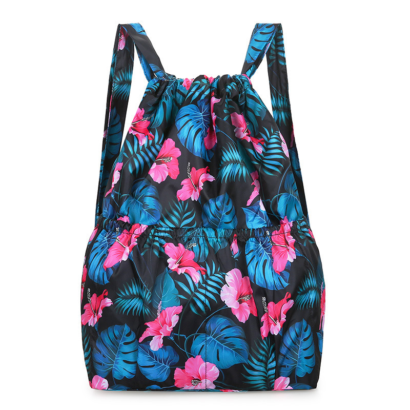 거북잎 붉은 꽃