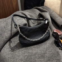 �r��������Ƥ������ɫ�μ�б���С�t���¿�ţ�ǰ�Ů�p�������