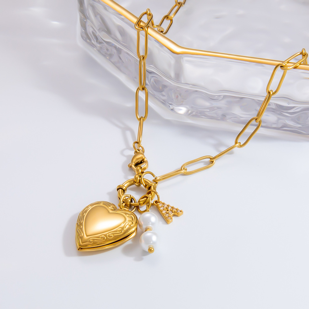 Pendant Necklace Classification PVD Coated Real Gold Plated 18K Gold Heart Shape 304 Stainless Steel IG Style Waterproof Non Tarnish 304 Stainless Steel Pendant Necklace