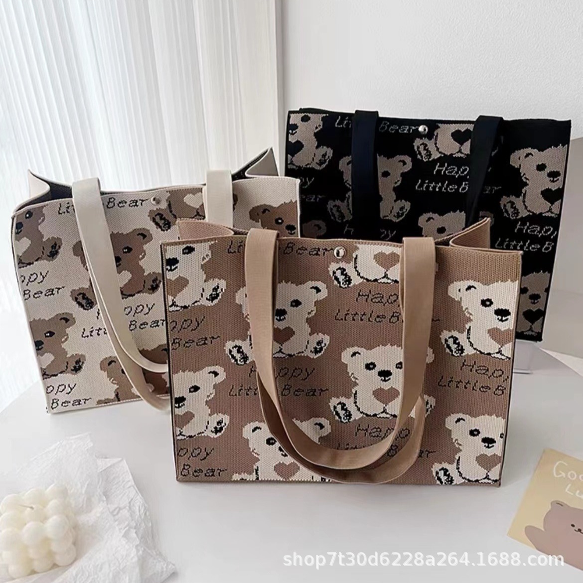 Cartoon adorable oso de gran capacidad bolso de hombro portátil de moda versátil bolso de punto de viaje bolso de mamá bolso especial