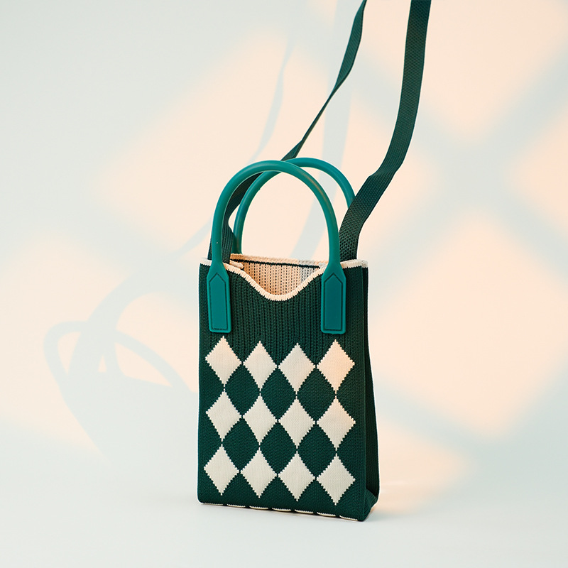 다이아몬드-다크 그린