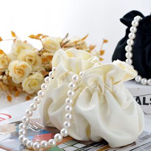 б���ŮС����������Ů��ˮͰ����С���ͯ�������״��¿�